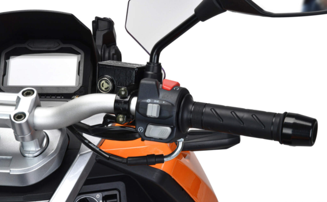 Скутер MOTOLAND (МОТОЛЕНД) T-MAX 150 в Новочеркасске