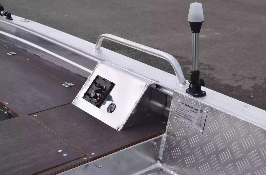 Алюминиевая лодка Wyatboat-390РМ в Новочеркасске