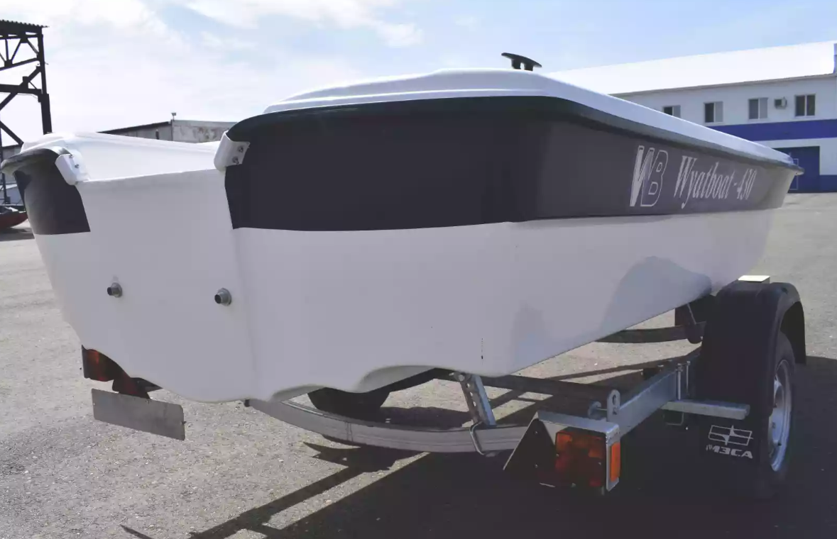 Стеклопластиковая лодка Wyatboat 430 тримаран в Новочеркасске