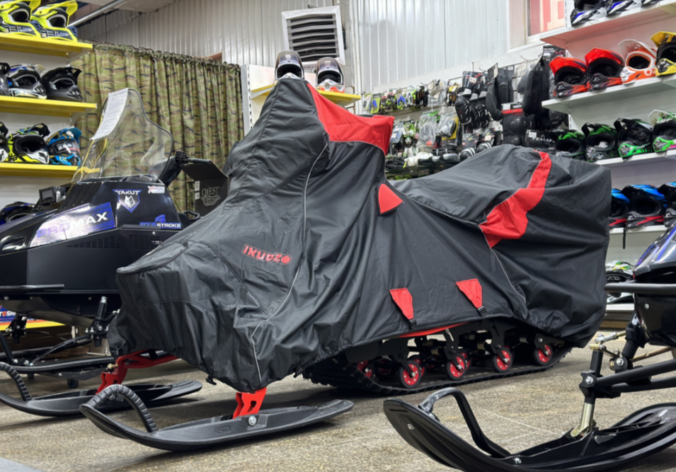 Чехол транспорт. снегохода IKUDZO HUNTER черно-красный Оксфорд ПРЕМИУМ качества с лого IKUDZO в Новочеркасске