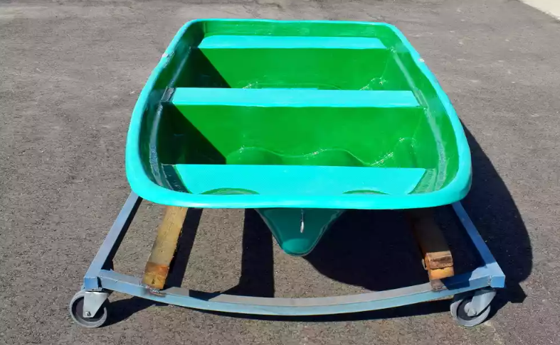 Стеклопластиковая лодка Старт (тримаран) в Новочеркасске