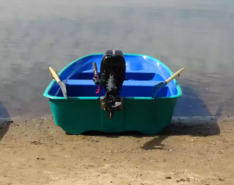 Стеклопластиковая лодка Старт (тримаран) в Новочеркасске