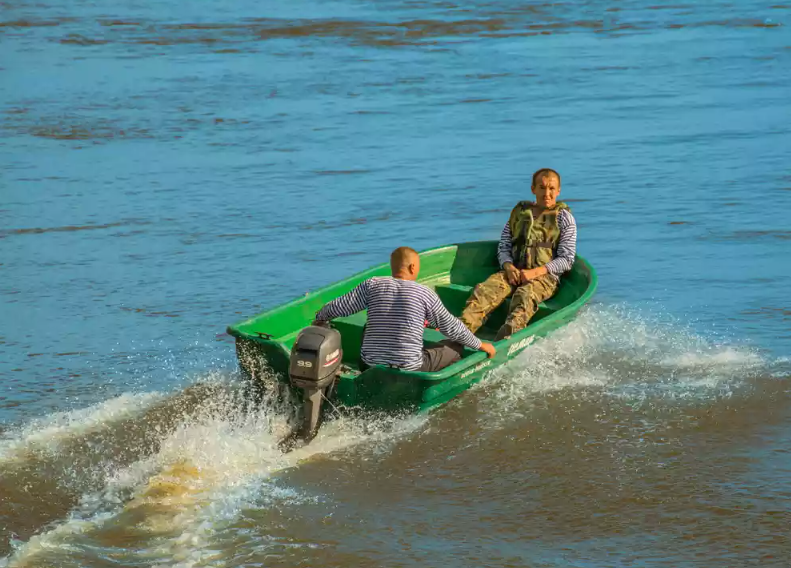 Стеклопластиковая лодка Neman-340 (тримаран) в Новочеркасске