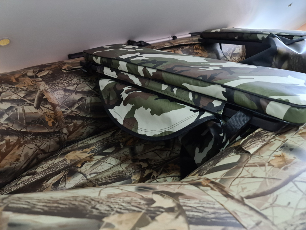 КОМПЛЕКТ МЯГКИХ НАКЛАДОК С СУМКОЙ ДЛЯ ЛОДОК 80Х20 КАМУФЛЯЖ в Новочеркасске