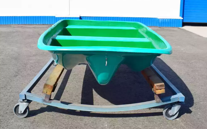 Стеклопластиковая лодка Старт (тримаран) в Новочеркасске