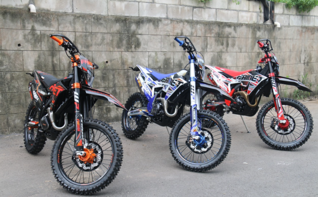 Кроссовый мотоцикл FAIDET NC300S ULTRA WP в Новочеркасске