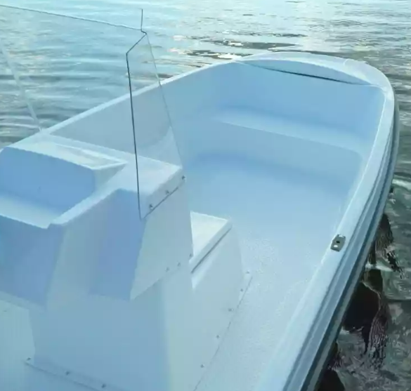 Стеклопластиковая лодка Пингвин с консолью (тримаран) в Новочеркасске