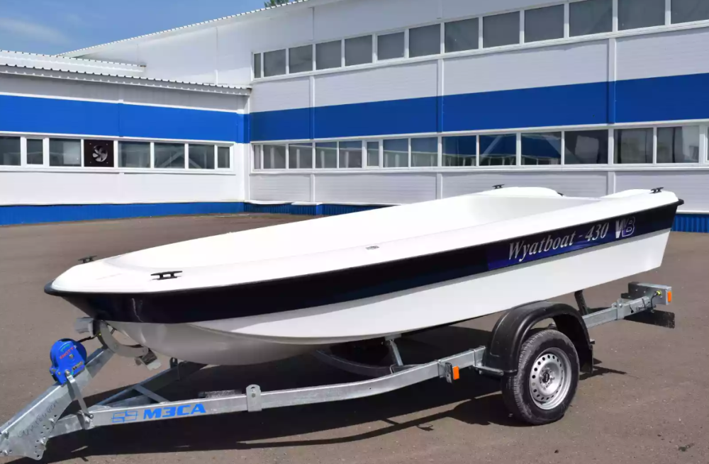 Стеклопластиковая лодка Wyatboat 430 тримаран в Новочеркасске