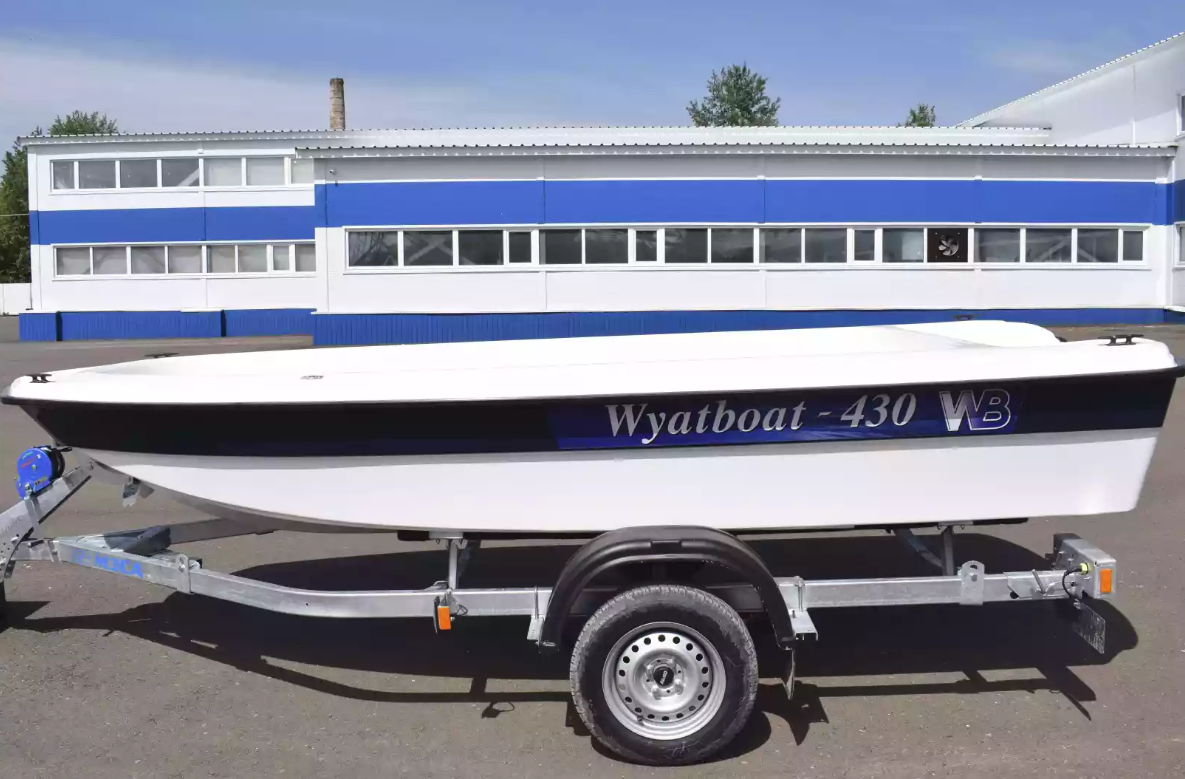 Стеклопластиковая лодка Wyatboat 430 тримаран в Новочеркасске