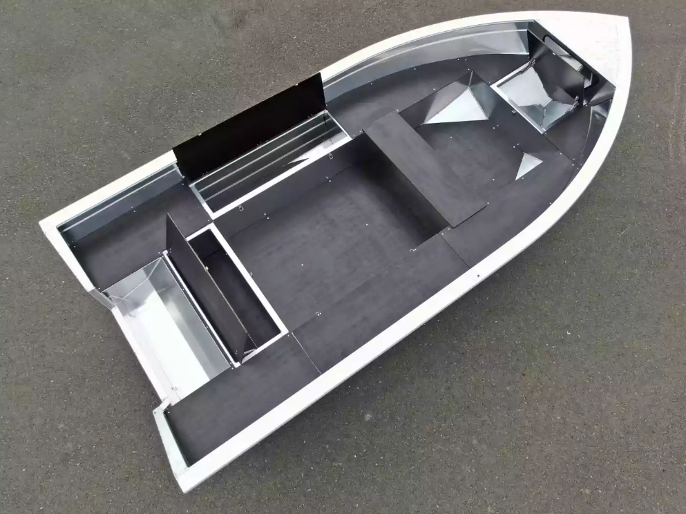 Алюминиевая лодка  Неман-420 в Новочеркасске