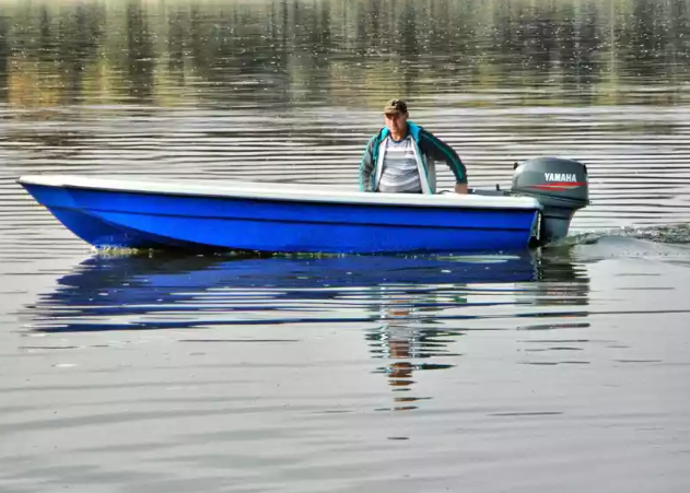 Стеклопластиковая лодка Wyatboat 430 тримаран в Новочеркасске