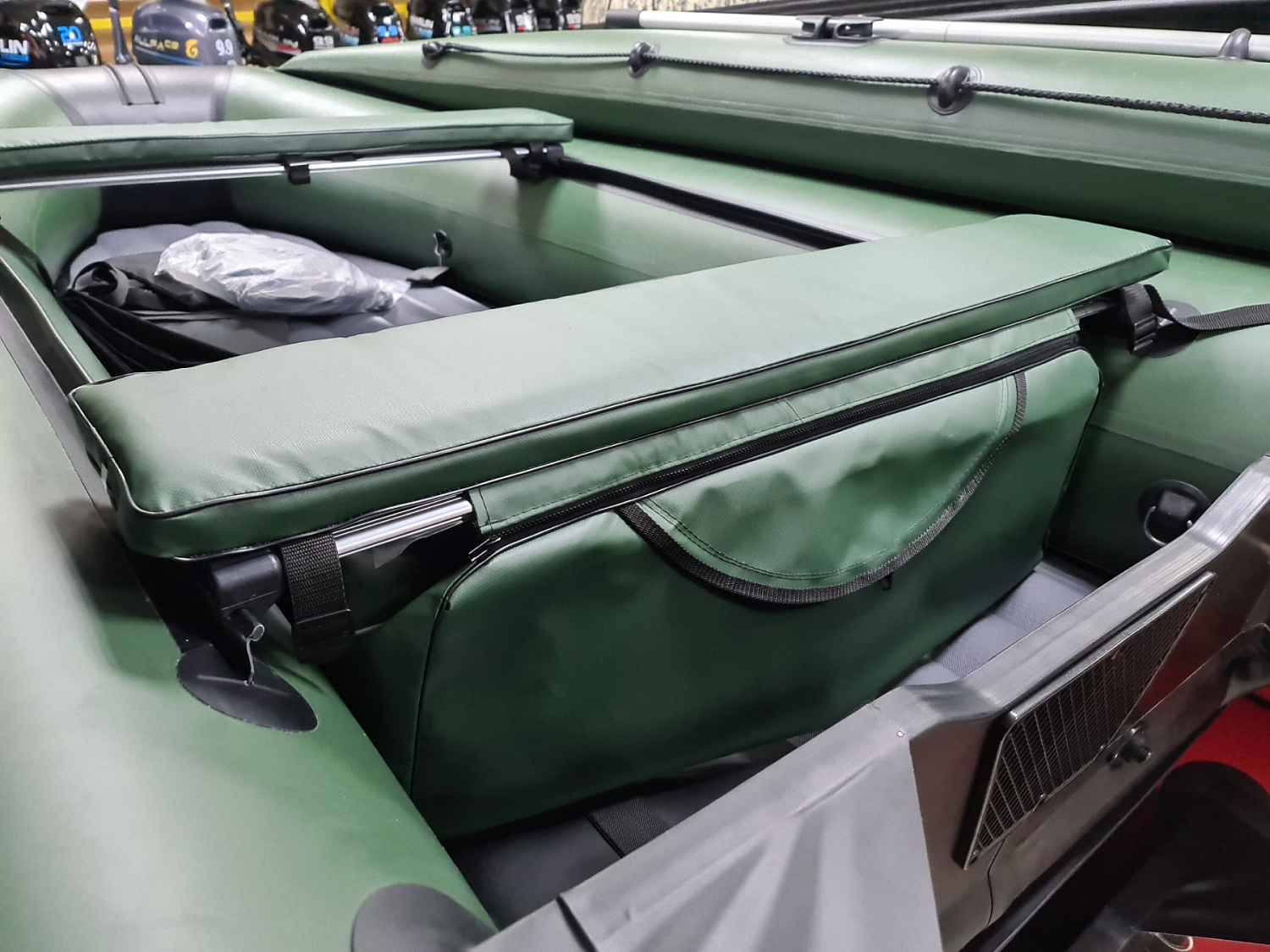 КОМПЛЕКТ МЯГКИХ НАКЛАДОК С СУМКОЙ ДЛЯ ЛОДОК 90Х20 ЗЕЛЕНЫЙ в Новочеркасске