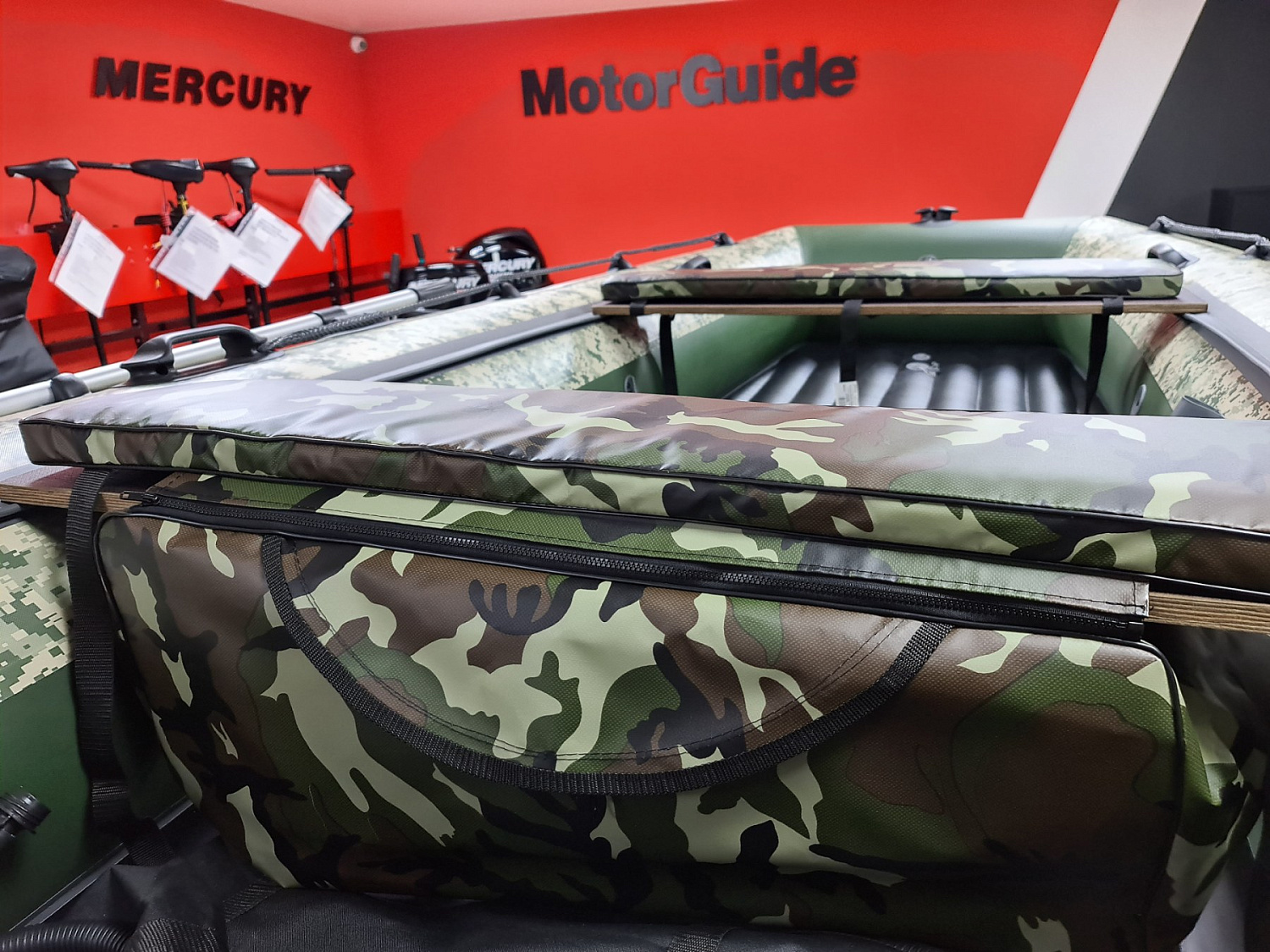 КОМПЛЕКТ МЯГКИХ НАКЛАДОК С СУМКОЙ ДЛЯ ЛОДОК 105Х20 КАМУФЛЯЖ в Новочеркасске