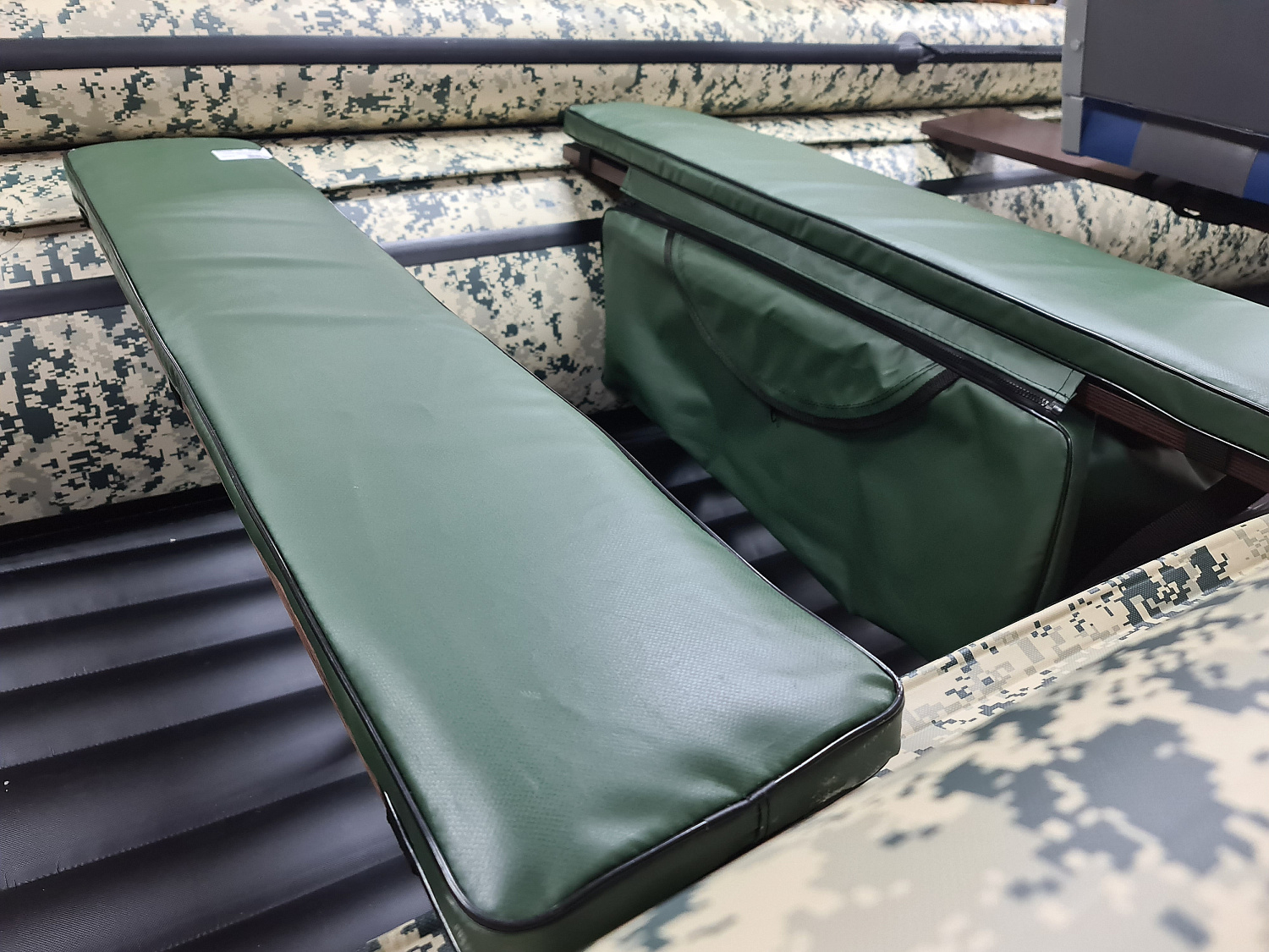 КОМПЛЕКТ МЯГКИХ НАКЛАДОК С СУМКОЙ ДЛЯ ЛОДОК 110Х20 ЗЕЛЕНЫЙ в Новочеркасске