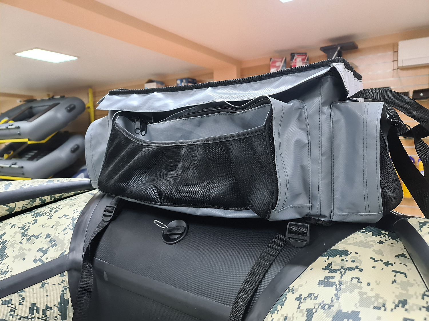 СУМКА ЛЮКС НА БАЛЛОН ДЛЯ ЛОДОК ПВХ 50Х25Х25 СМ в Новочеркасске